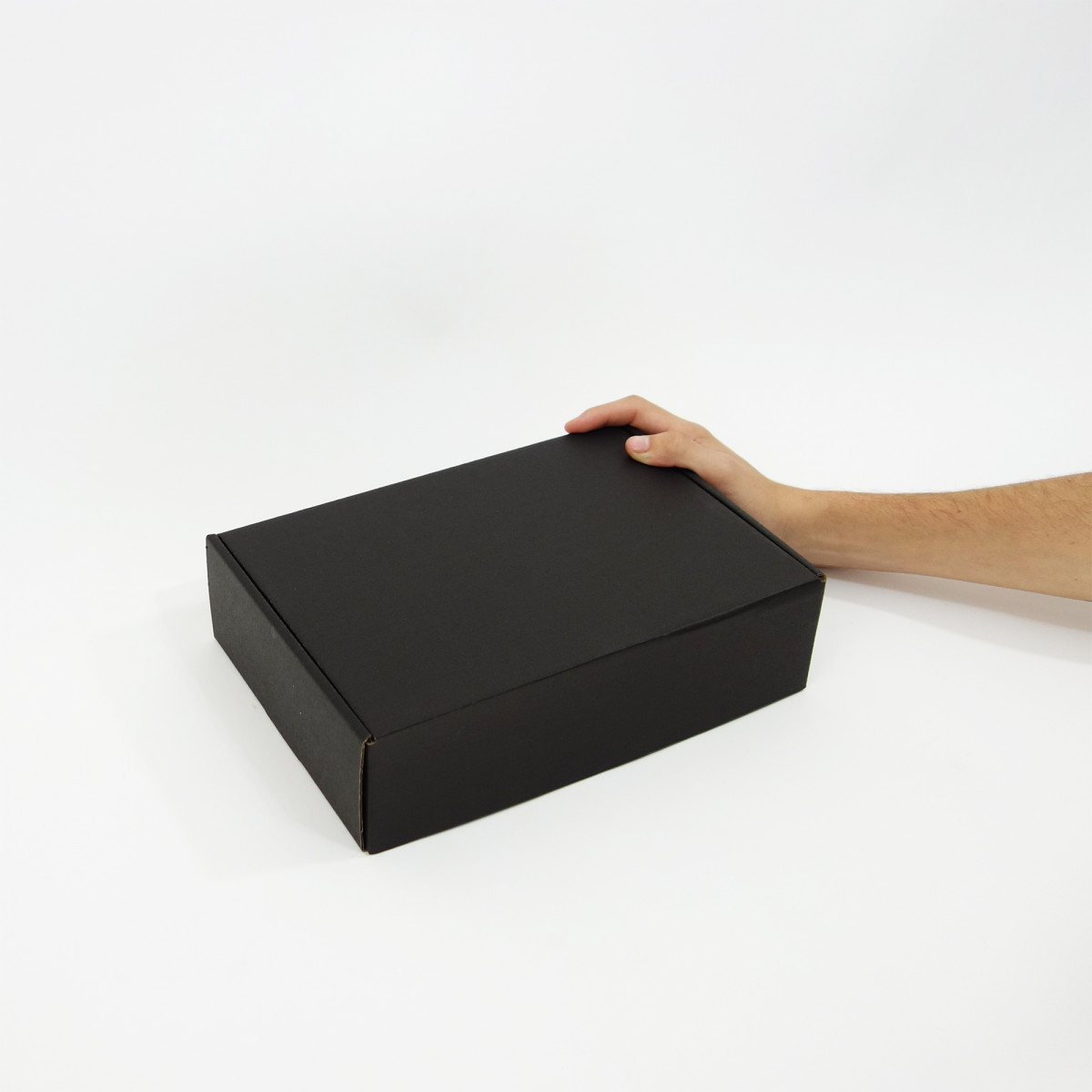 Caja Cartón Multiuso Autoarmable Negra