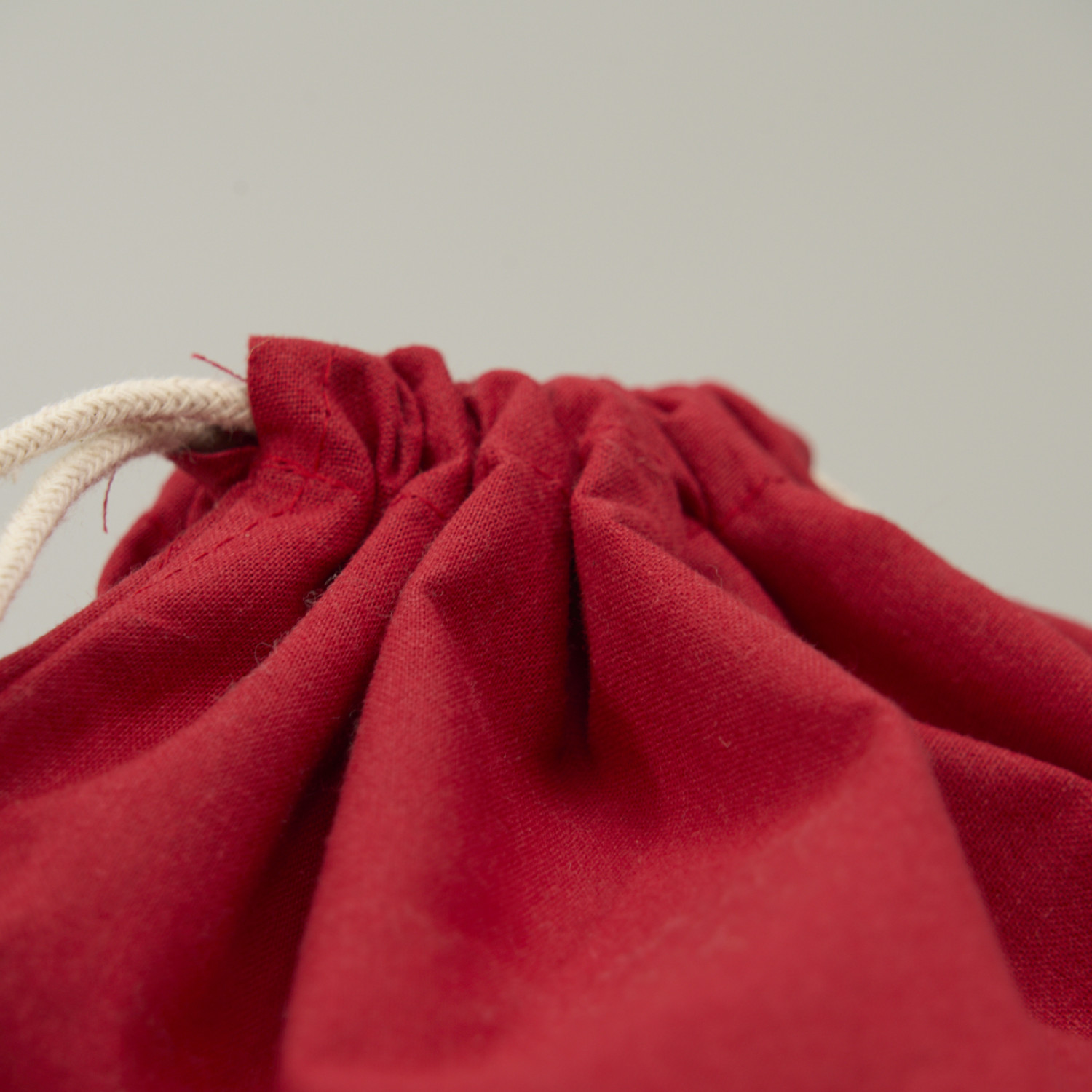 Saquito de algodón rojo 40x30 (cm)